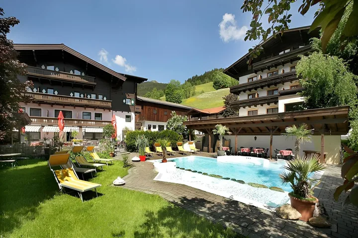 Ferienanlage Hotel Altachhof und Hotel Annemarie in Saalbach-Hinterglemm, Österreich