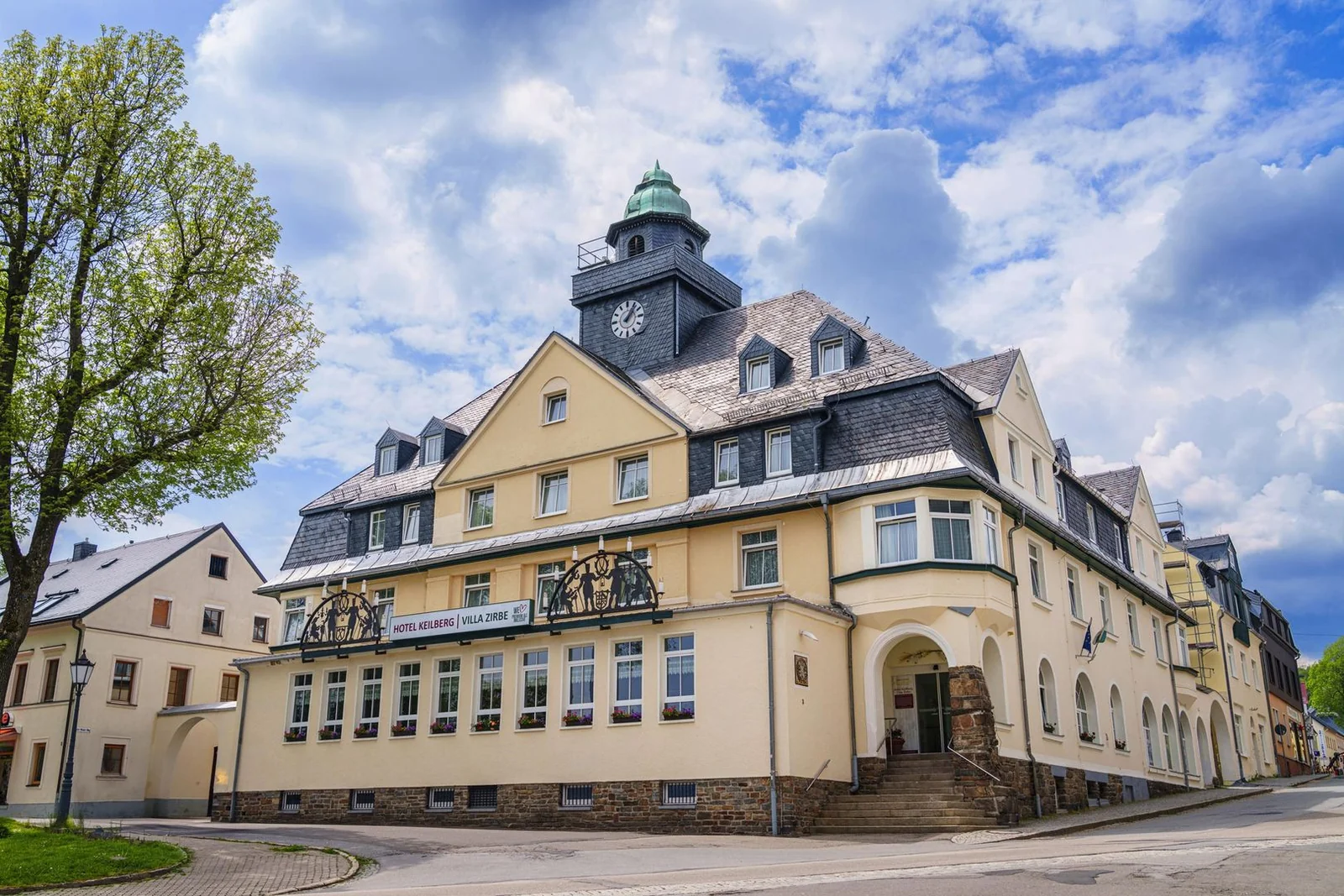 RATHAUSHOTELS Oberwiesenthal – Foto laut HolidayTrex RATHAUSHOTELS Oberwiesenthal in Oberwiesenthal