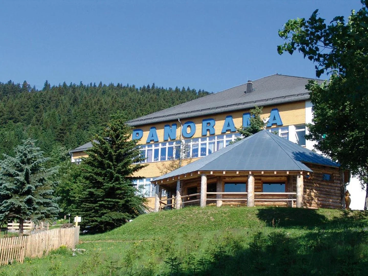 PANORAMA Hotel Oberwiesenthal – Foto laut HolidayTrex PANORAMA Hotel Oberwiesenthal in Oberwiesenthal